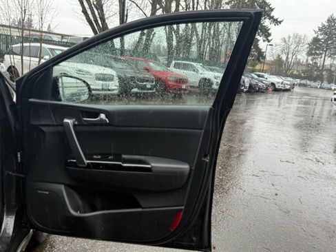 Used 2020 Kia Sportage SX image 13