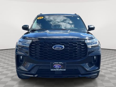 Certified 2025 Ford Explorer ST-Line w/ ST-Line Street Pack AWD/4WD image 2