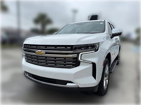 Used 2022 Chevrolet Tahoe Premier RWD image 2