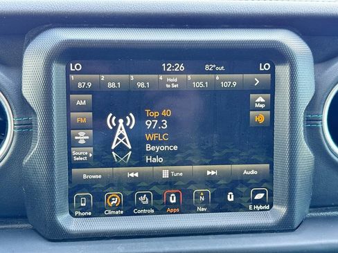 Used 2022 Jeep Wrangler Unlimited Rubicon 4xe w/ Cold Weather Group AWD/4WD image 16