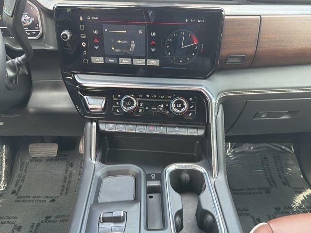 Used 2024 GMC Sierra 2500 Denali Ultimate AWD/4WD image 32