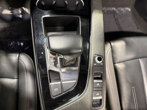 Used 2022 Audi A5 2.0T Premium image 44