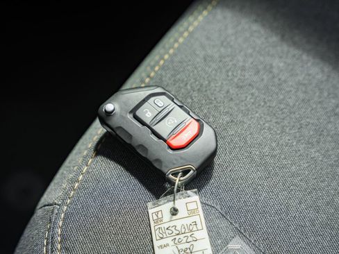 New 2025 Jeep Gladiator Sport image 43