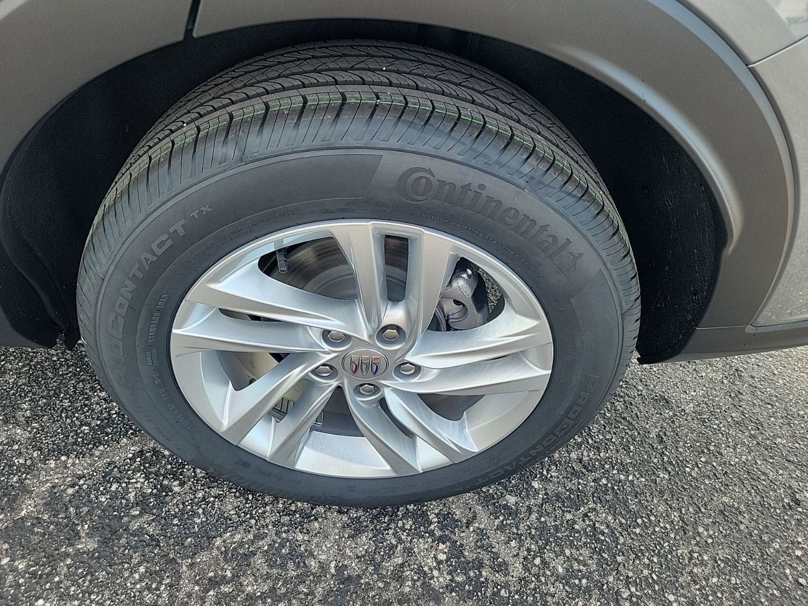 New 2026 Buick Envista Sport Touring FWD image 8