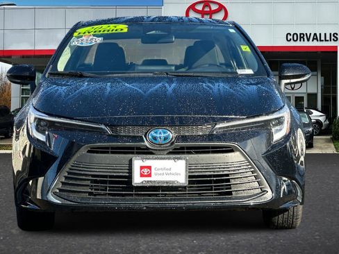Used 2025 Toyota Corolla LE image 9