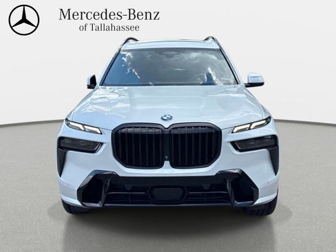 Used 2024 BMW X7 xDrive40i w/ Executive Package AWD/4WD image 2