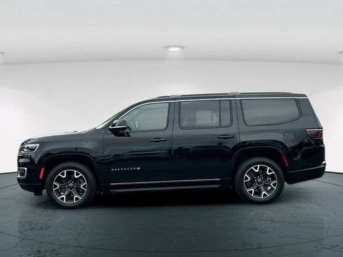 Used 2023 Jeep Wagoneer Series III w/ Convenience Group I AWD/4WD image 3