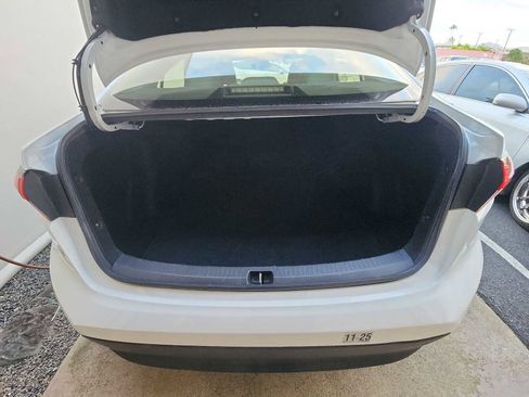 Used 2023 Toyota Corolla LE image 23