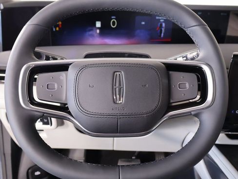 New 2026 Lincoln Nautilus Premier w/ Jet Appearance Package AWD/4WD image 3