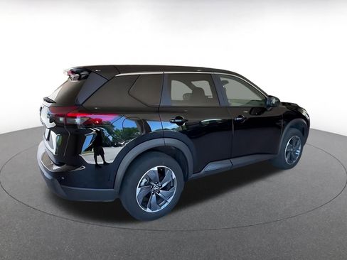 Used 2025 Nissan Rogue SV FWD image 14