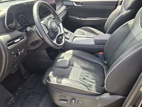 Certified 2023 Hyundai Palisade Limited FWD image 10