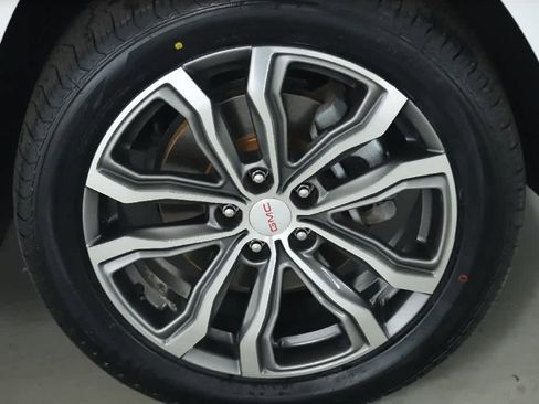 Used 2020 GMC Terrain Denali w/ Denali Premium Package image 10