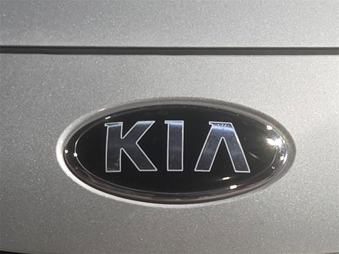 Used 2019 Kia Sportage LX image 12