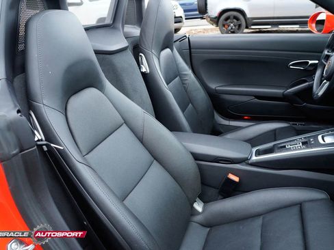 Used 2017 Porsche 718 Boxster image 27