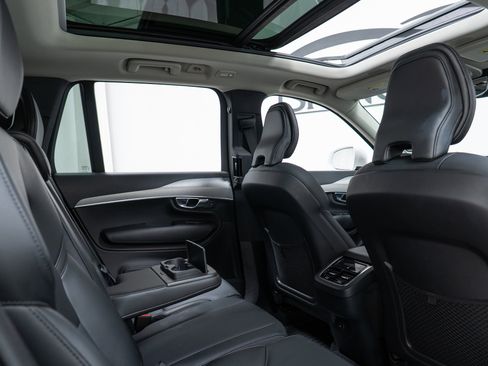 Used 2023 Volvo XC90 B5 Core w/ Protection Package Premier image 23