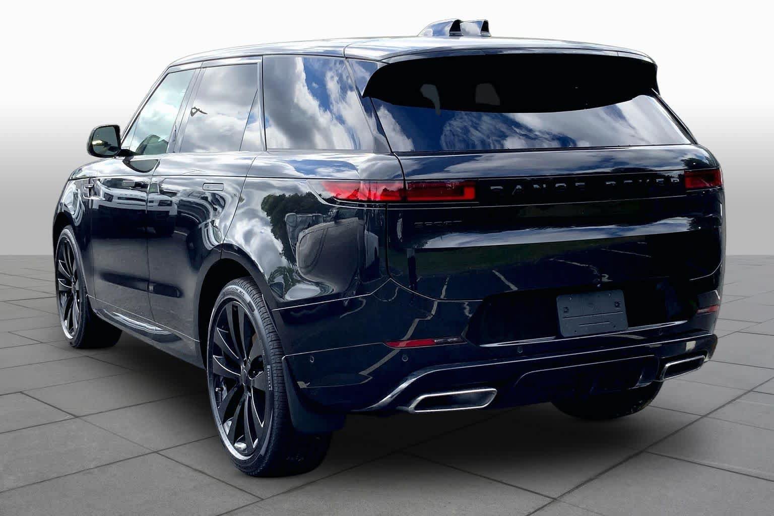 New 2026 Land Rover Range Rover Sport Dynamic SE AWD/4WD image 3