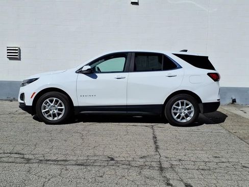 Used 2023 Chevrolet Equinox LT w/ Driver Convenience Package AWD/4WD image 9