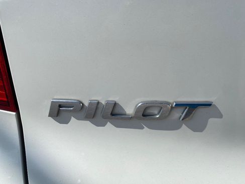 Used 2016 Honda Pilot Elite image 39