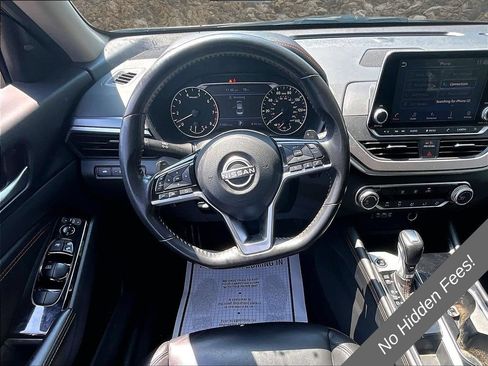 Used 2023 Nissan Altima 2.5 SR FWD image 5