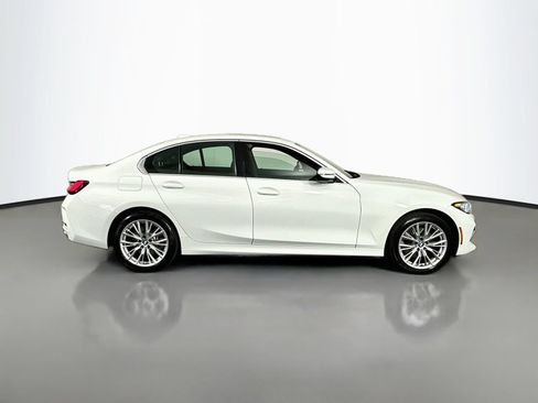 Used 2024 BMW 330i xDrive Sedan w/ Premium Package AWD/4WD image 9