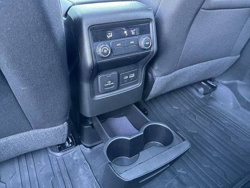 Used 2023 GMC Acadia SLE w/ Driver Convenience Package image 27