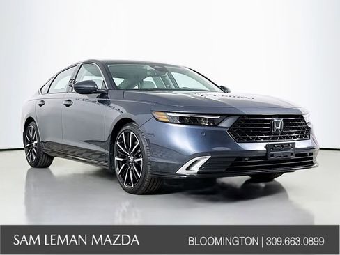 Used 2024 Honda Accord Touring image 1