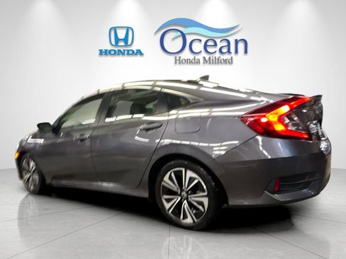 Used 2018 Honda Civic EX-L image 3