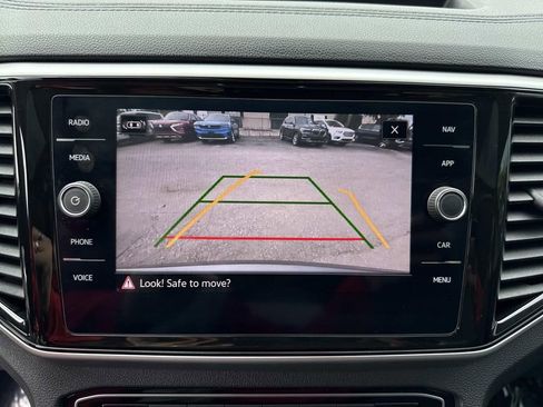 Used 2022 Volkswagen Atlas SEL image 31