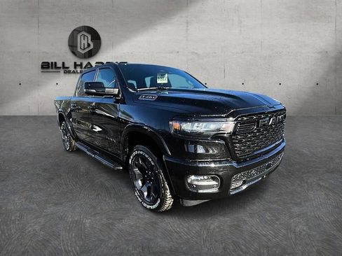 New 2026 RAM 1500 4x4 Crew Cab image 4
