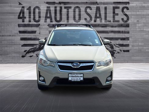 Used 2017 Subaru Crosstrek 2.0i Premium w/ Moonroof Package AWD/4WD image 5