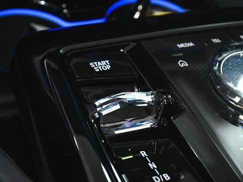 Used 2025 BMW i5 M60 w/ Executive Package image 43