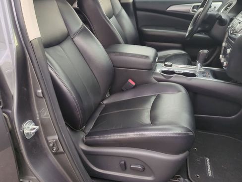 Used 2018 Nissan Pathfinder SL w/ SL Premium Package AWD/4WD image 22