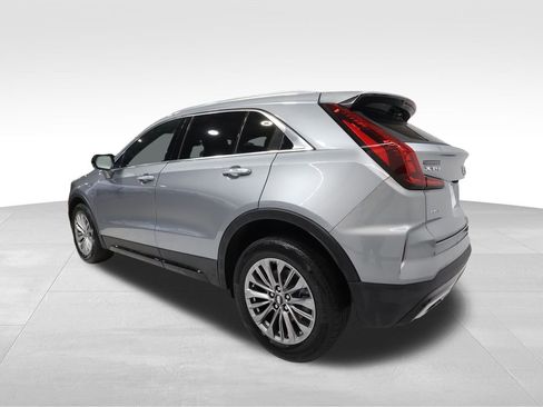 Certified 2025 Cadillac XT4 Premium Luxury image 2