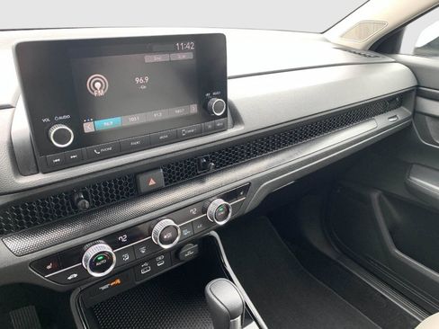 Certified 2024 Honda CR-V EX image 20