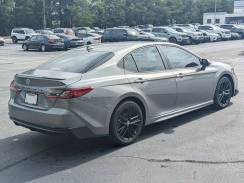 Used 2026 Toyota Camry SE FWD image 7