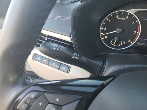 Used 2022 Nissan Altima 2.5 SV w/ SV Premium Package image 22