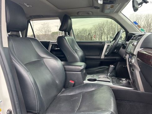 Used 2016 Toyota 4Runner Limited image 7
