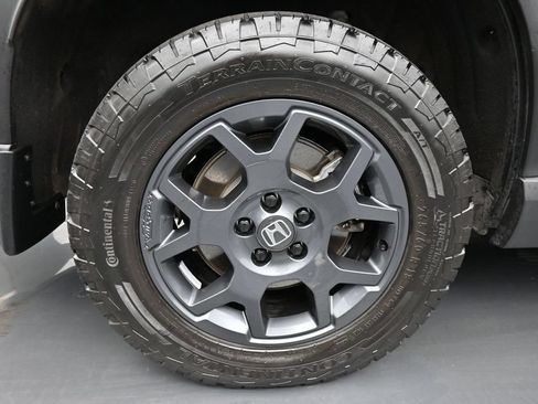 Certified 2025 Honda Pilot TrailSport image 34