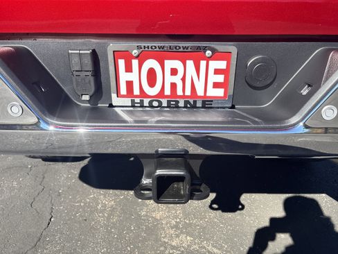 New 2026 GMC Sierra 2500 SLT AWD/4WD image 15