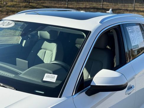 Used 2020 Audi Q5 2.0T Premium w/ Convenience Package image 8