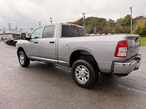 Used 2024 RAM 2500 Tradesman w/ Chrome Appearance Group image 4
