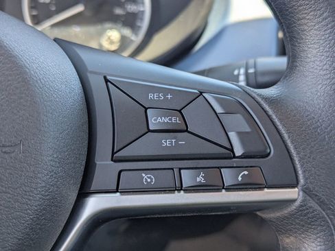 Used 2025 Nissan Versa SV w/ Trunk Package FWD image 18
