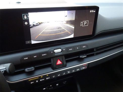 Used 2025 Kia K4 LX image 18