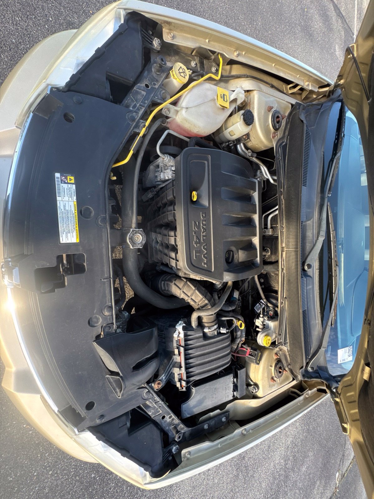 Used 2010 Dodge Avenger R/T FWD image 25