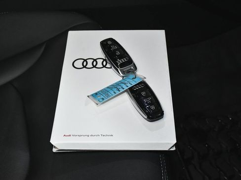 Used 2025 Audi Q7 3.0T Premium w/ Convenience Package image 92