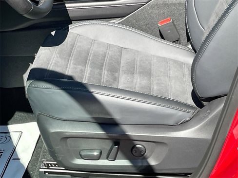 New 2025 Mitsubishi Outlander SE image 20