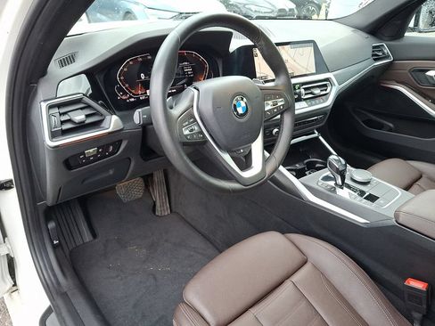 Used 2020 BMW 330i xDrive Sedan w/ Premium Package AWD/4WD image 10