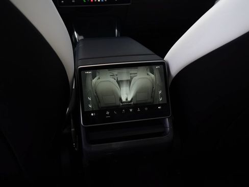 Used 2026 Tesla Model Y AWD image 20