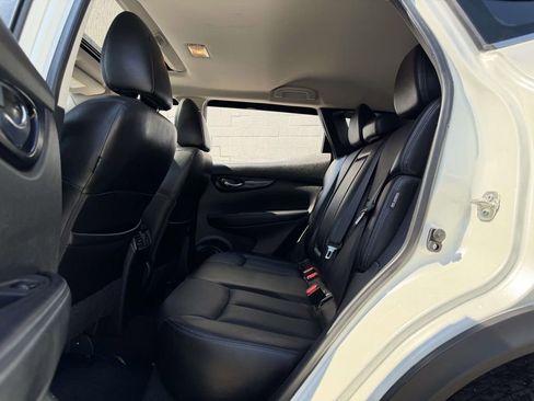 Used 2021 Nissan Rogue Sport SL w/ Premium Package image 24