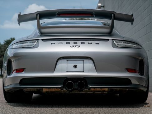 Used 2016 Porsche 911 GT3 RWD image 14